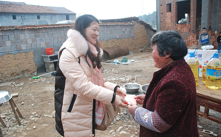 慰問結對幫扶殘疾人